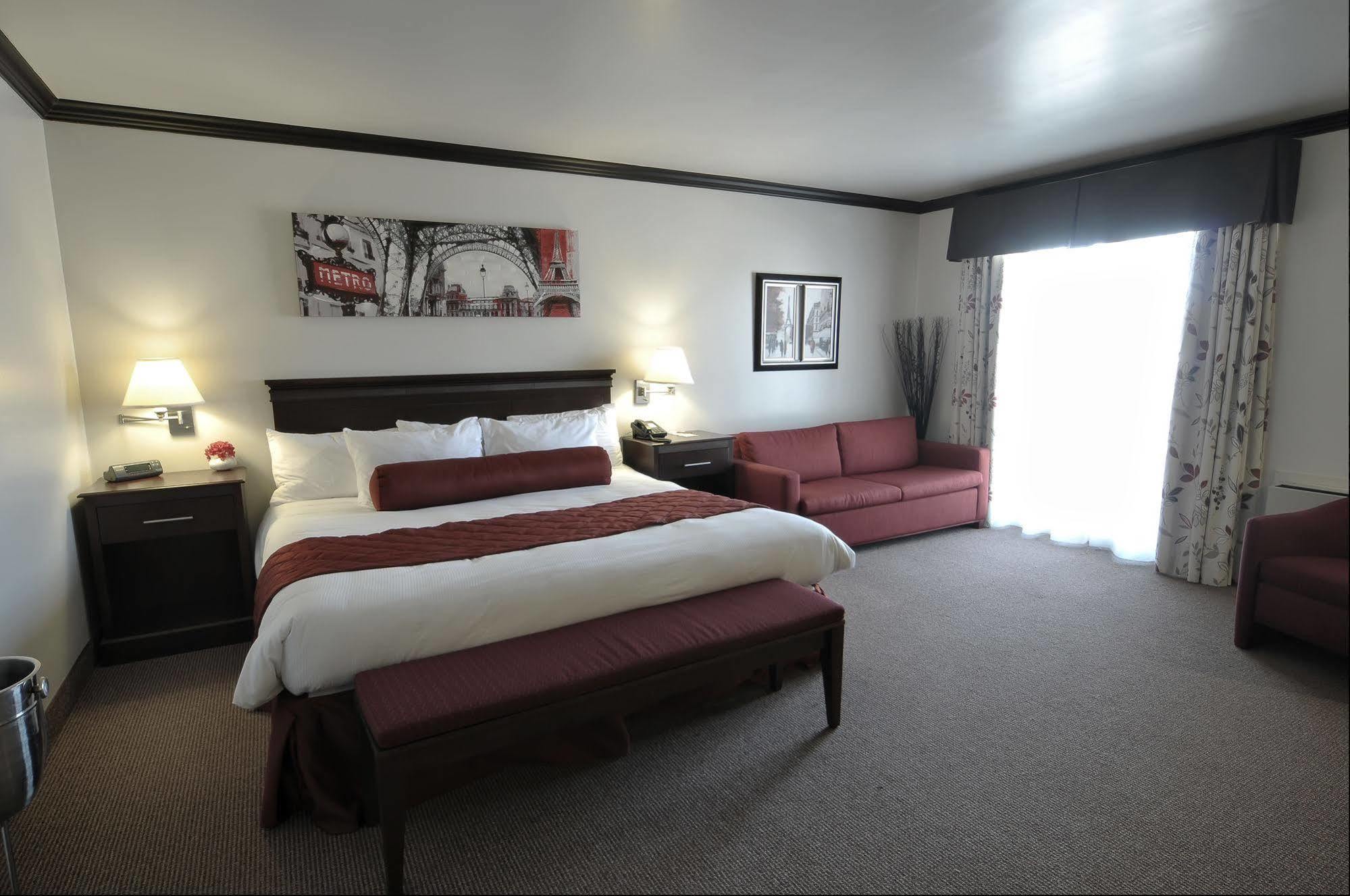 Hotel Le Floral Sherbrooke Bagian luar foto