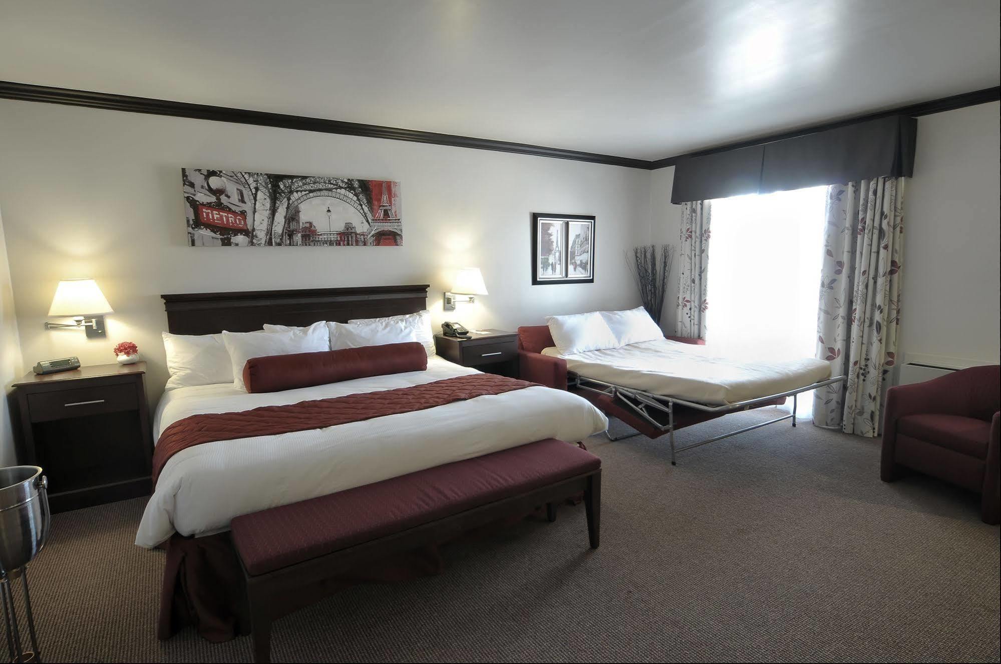 Hotel Le Floral Sherbrooke Bagian luar foto